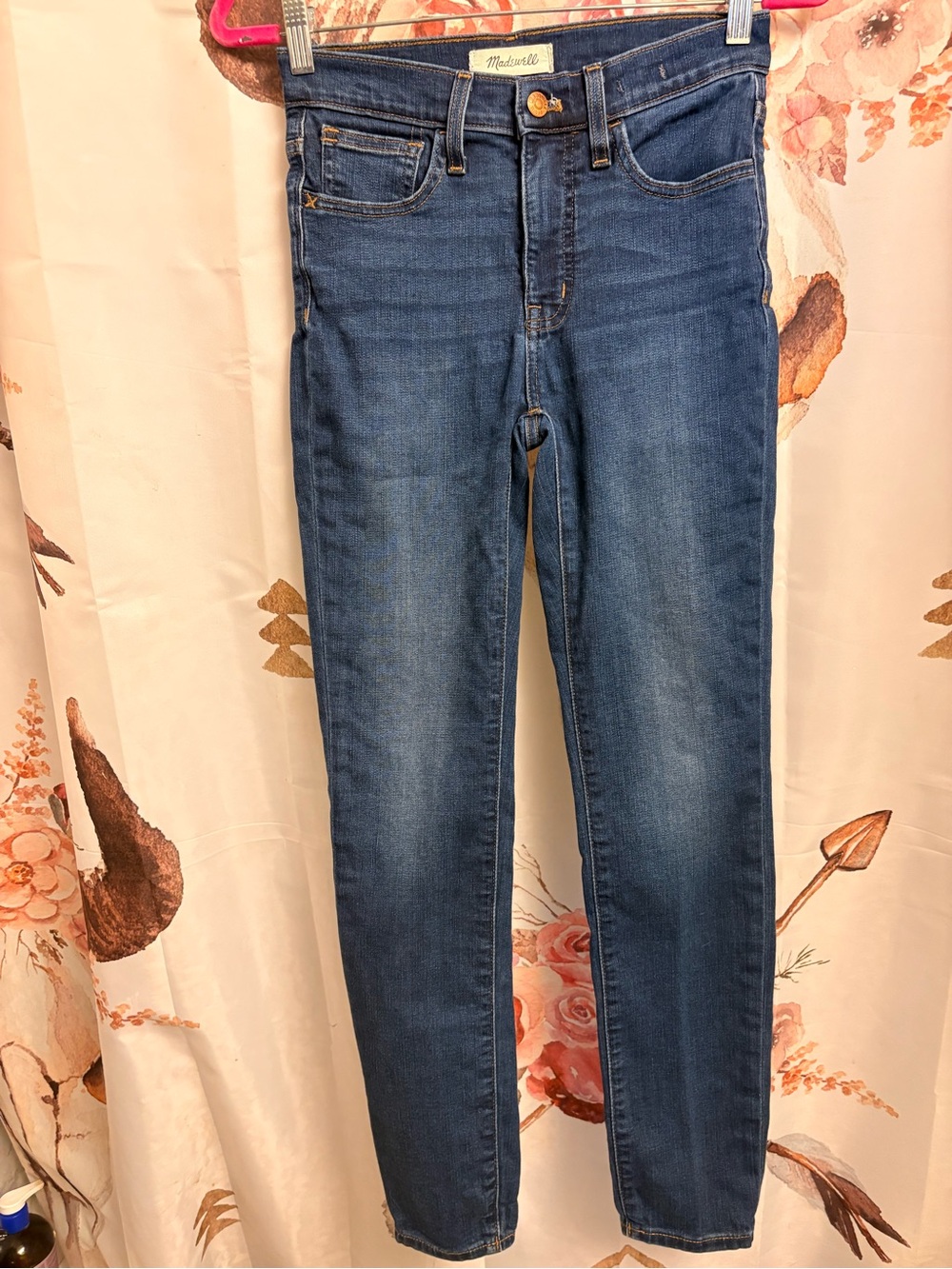 Size 25 Madewell Slim mid Rise Skinny Jeans in Medium Blue Wash